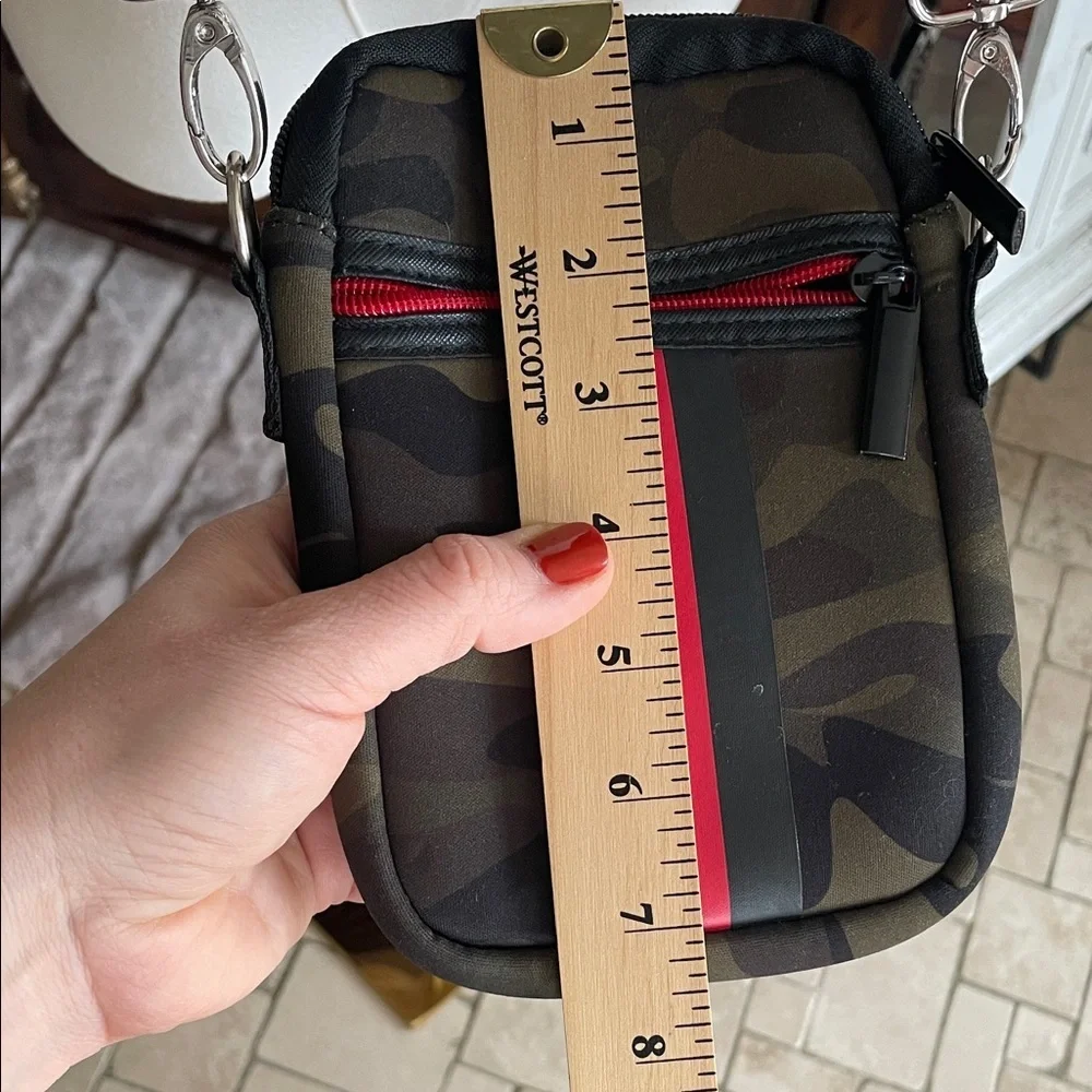 HAUTE SHORE compact camo